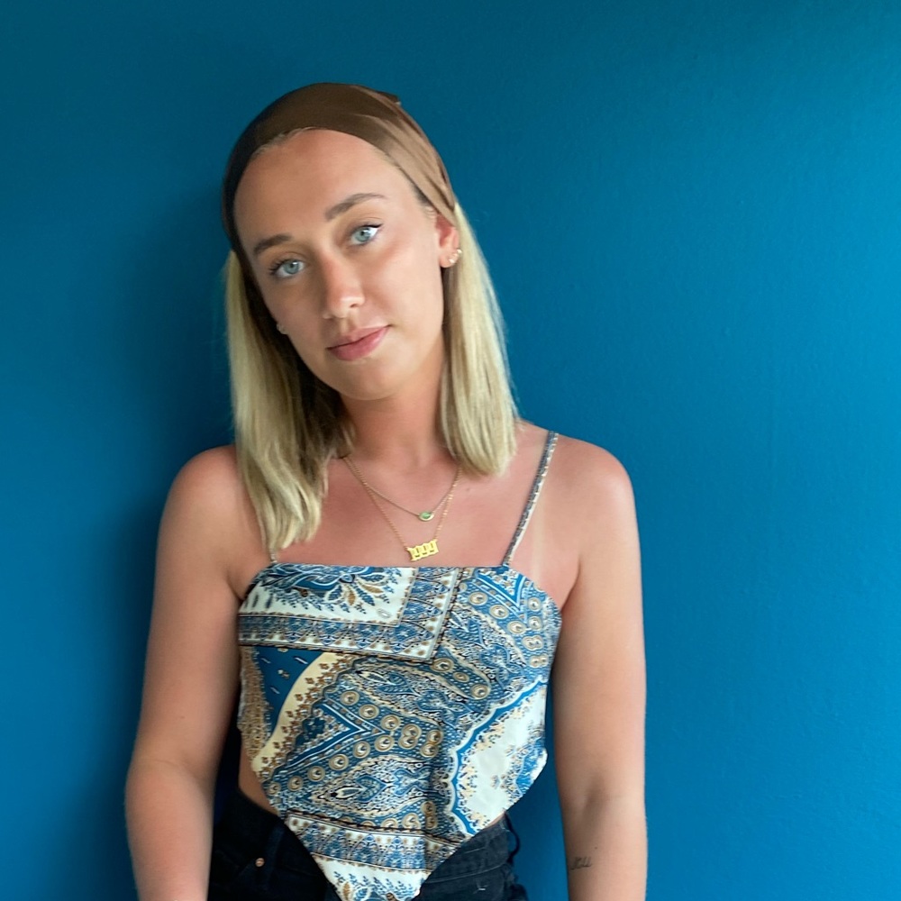 Meet your Posher, Alexis